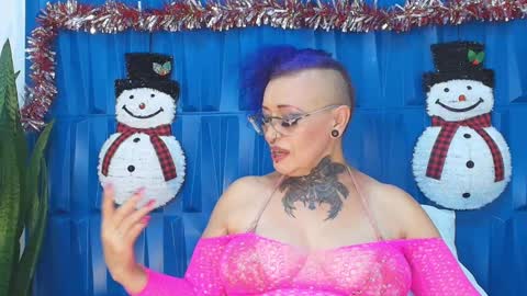 Snapshot of sandyrosee_ chatting on 12-20-24, 07:39 Sandy Rose online show from 12-20-24, 07:39