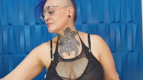 Snapshot of sandyrosee_ chatting on 02-10-25, 06:03 Sandy Rose online show from 02-10-25, 06:03