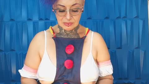 Snapshot of sandyrosee_ chatting on 02-13-25, 09:38 Sandy Rose online show from 02-13-25, 09:38