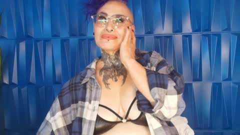 Snapshot of sandyrosee_ chatting on 02-19-25, 08:20 Sandy Rose online show from 02-19-25, 08:20