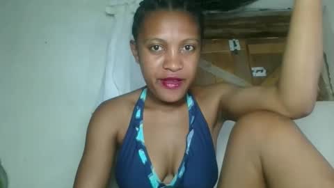 Snapshot of sanelie09 chatting on 11-12-25, 09:21 sanelie09 online show from 11-12-25, 09:21