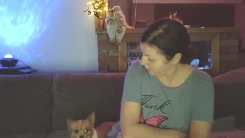 sanroom online show from 11-28-25, 03:47