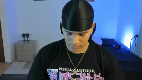 Snapshot of sant_wahlberg chatting on 06-19-26, 11:19 Sant online show from 06-19-26, 11:19