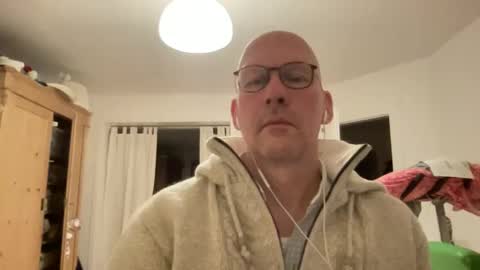 Snapshot of santaclausonice chatting on 12-14-25, 11:53 santaclausonice online show from 12-14-25, 11:53