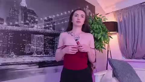 Lucci online show from 06-26-26, 10:41