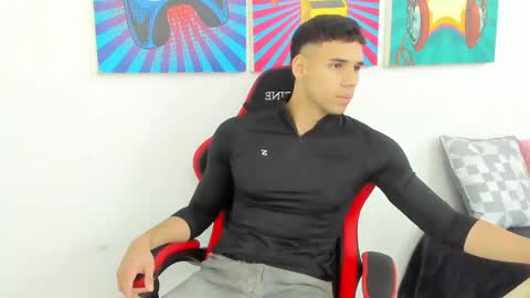 Maximo Santana online show from 05-11-26, 04:04