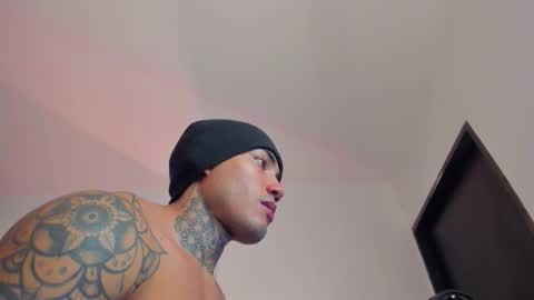 Santi Ferrer online show from 11-09-25, 02:43