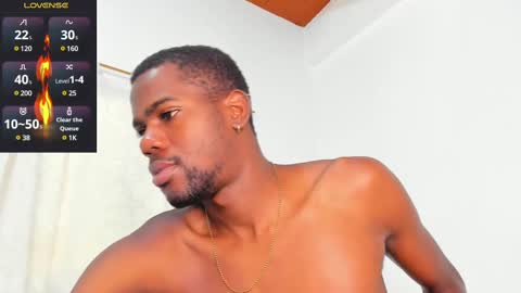 Snapshot of santi_brown1 chatting on 03-03-25, 08:54 Santibrown online show from 03-03-25, 08:54