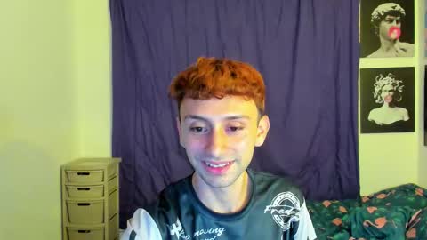 Snapshot of santi_mateo chatting on 12-18-25, 03:01 Santi online show from 12-18-25, 03:01