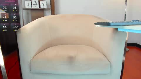 Snapshot of santi_mdz chatting on 06-01-26, 05:14 ADRIK CANO online show from 06-01-26, 05:14