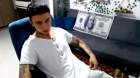 Snapshot of santi_ss chatting on 02-06-26, 02:31 santi_ss online show from 02-06-26, 02:31