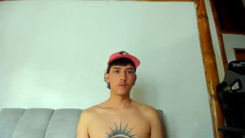 santi_twink19 online show from 05-26-26, 02:46