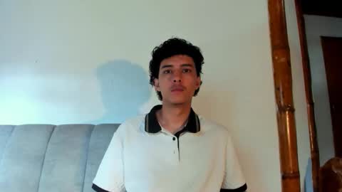 santi_twink19 online show from 06-02-26, 01:02