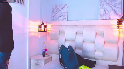 Santiiiiii  online show from 04-04-26, 08:39