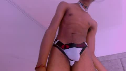 Santiiiiii  online show from 04-11-26, 04:11