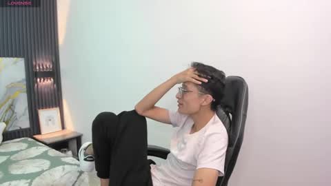 santiago_russo18 online show from 02-16-26, 08:27