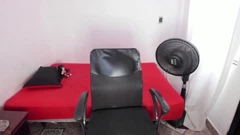 Julius Novachrono  online show from 01-21-25, 08:32