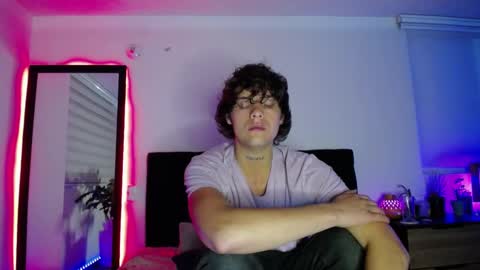 Snapshot of santii_rose chatting on 12-12-24, 03:32 Santii online show from 12-12-24, 03:32