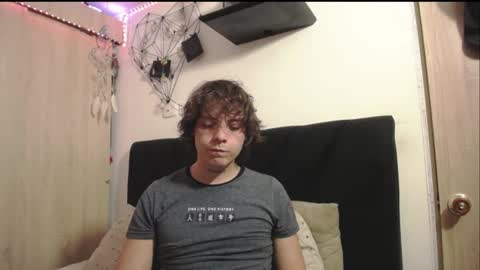 Santii online show from 06-17-26, 03:42