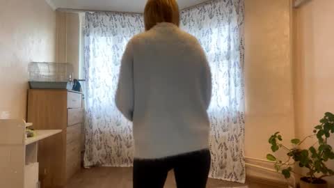 Anna online show from 10-22-25, 07:19