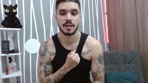 Snapshot of santti_torres chatting on 09-25-25, 03:10 Santy Torres online show from 09-25-25, 03:10