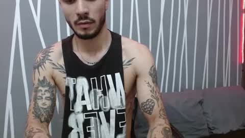 Snapshot of santti_torres chatting on 03-24-26, 04:06 Santy Torres online show from 03-24-26, 04:06