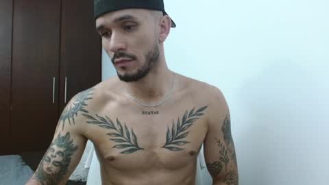 Snapshot of santti_torres chatting on 05-18-26, 10:48 Santy Torres online show from 05-18-26, 10:48