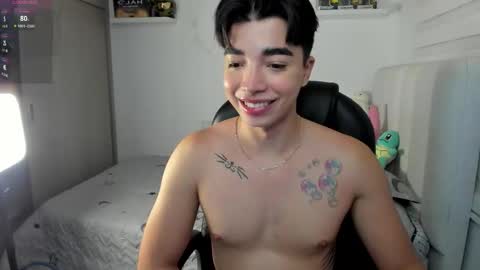 Mr. Santiago online show from 11-25-25, 01:33