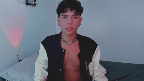 Snapshot of santy_0908 chatting on 10-26-25, 09:10 santy online show from 10-26-25, 09:10