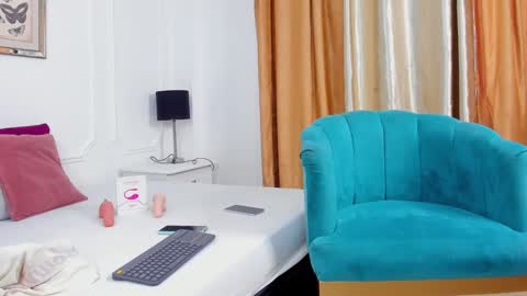 Santiago Carrington online show from 12-30-24, 09:19