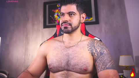 Snapshot of santy_king25 chatting on 04-26-26, 01:31 santiago online show from 04-26-26, 01:31