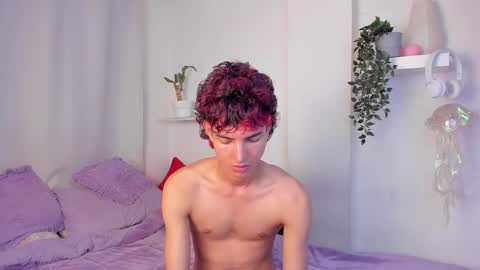 Snapshot of santy_kitty chatting on 03-13-26, 02:07 kitty online show from 03-13-26, 02:07