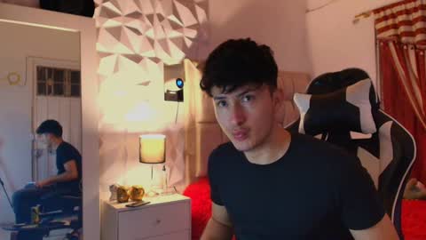 Santyago online show from 12-26-24, 01:07