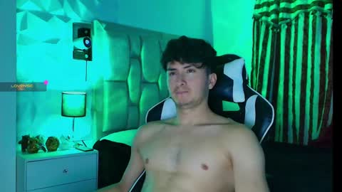 Santyago online show from 01-20-25, 11:54