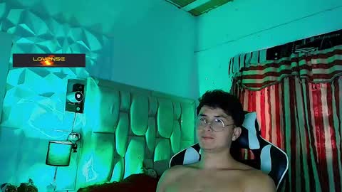 Santyago online show from 03-10-25, 07:18