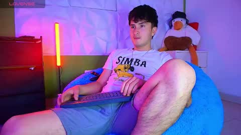 Santyago online show from 09-29-25, 07:08