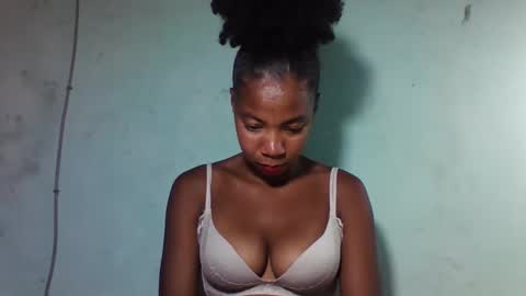 sanyah0123 online show from 12-19-25, 11:50