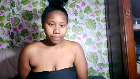 Snapshot of sanyah513 chatting on 06-02-26, 07:32 sanya online show from 06-02-26, 07:32