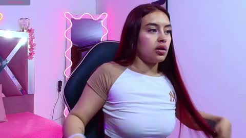 Snapshot of saori_tay chatting on 11-12-25, 11:32 SAORI online show from 11-12-25, 11:32