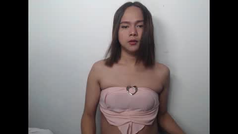 Snapshot of sapiosexualasiantrans chatting on 10-19-25, 05:35 Casey online show from 10-19-25, 05:35