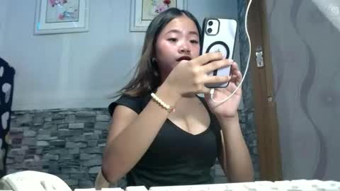 sapphire_amora online show from 11-06-25, 08:04