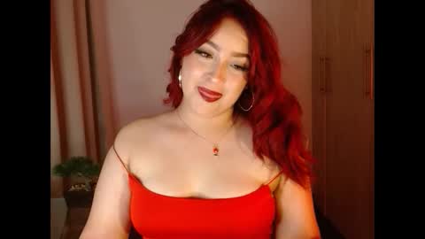 Snapshot of sapphire_lilac1 chatting on 06-10-26, 02:56 sapphire_lilac1 online show from 06-10-26, 02:56