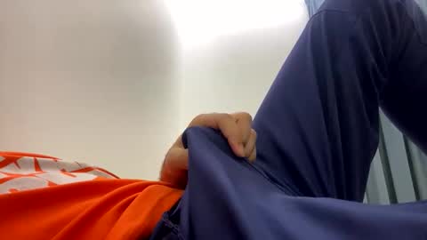 saqib332243 online show from 06-01-26, 11:39
