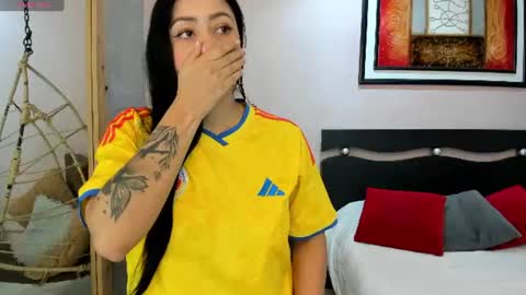 Snapshot of sara__michell chatting on 06-27-26, 11:37 online show from 06-27-26, 11:37
