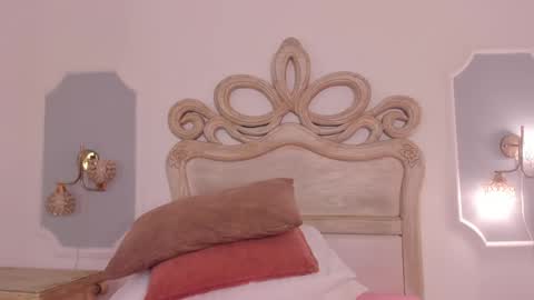 Snapshot of sara__williams chatting on 09-16-25, 03:51 Sara online show from 09-16-25, 03:51