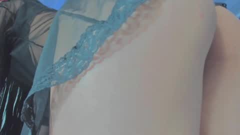 Snapshot of sara_allenx chatting on 02-27-25, 05:36 sara allenx online show from 02-27-25, 05:36