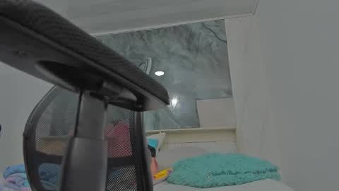 sara allenx online show from 11-03-25, 01:34