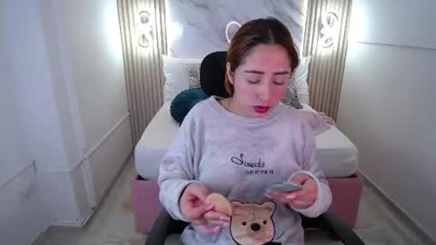 Sara... online show from 07-24-26, 05:38