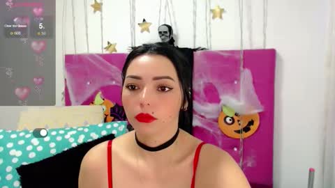 Snapshot of sara_arias00 chatting on 10-25-25, 11:07 Sara online show from 10-25-25, 11:07