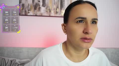 Snapshot of sara_charmy chatting on 09-27-25, 11:04 online show from 09-27-25, 11:04